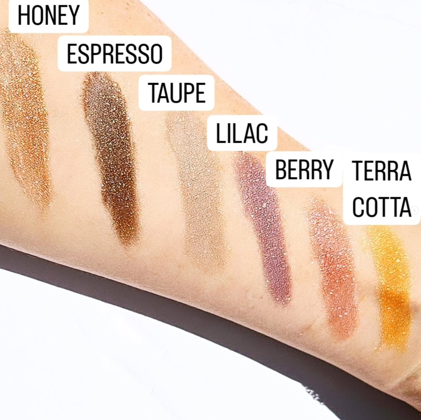 Water-Activated Loose Powder Eyeshadow