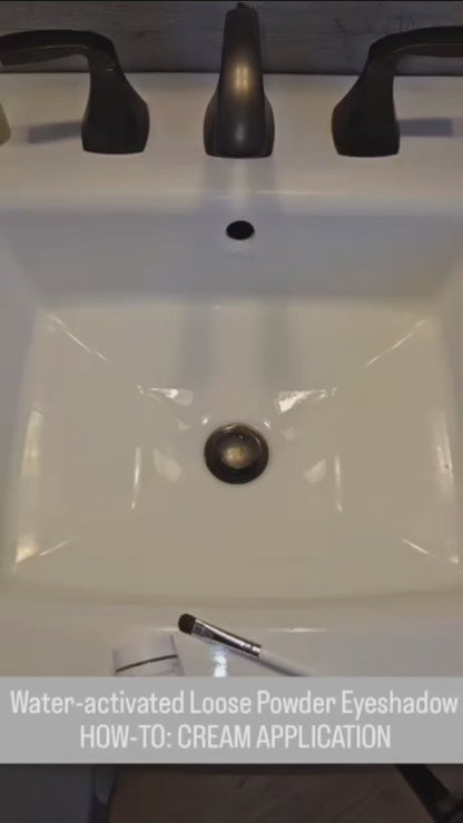 Water-Activated Loose Powder Eyeshadow